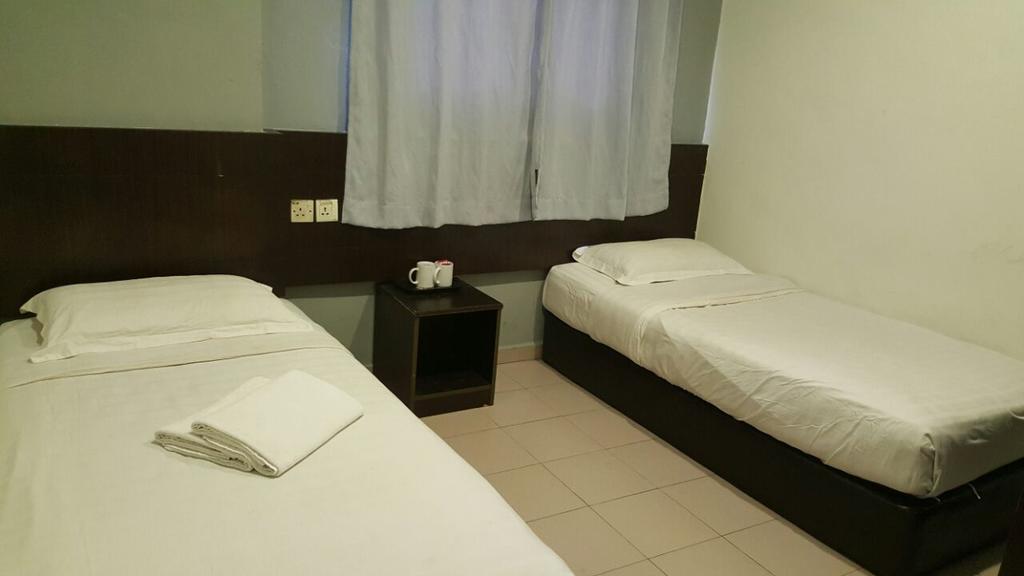 Tiong Nam Hotel Pasir Gudang Exterior foto