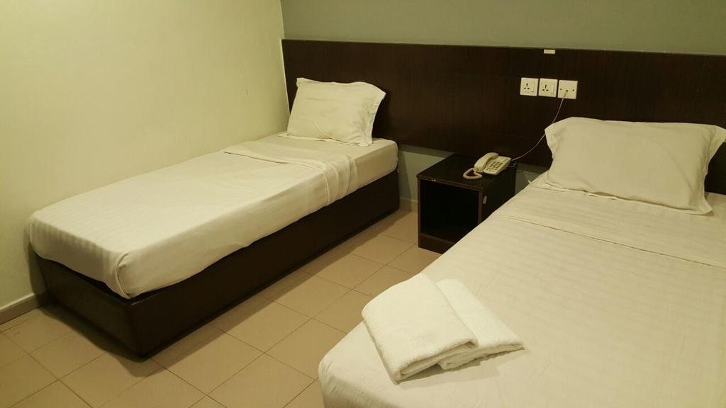 Tiong Nam Hotel Pasir Gudang Exterior foto